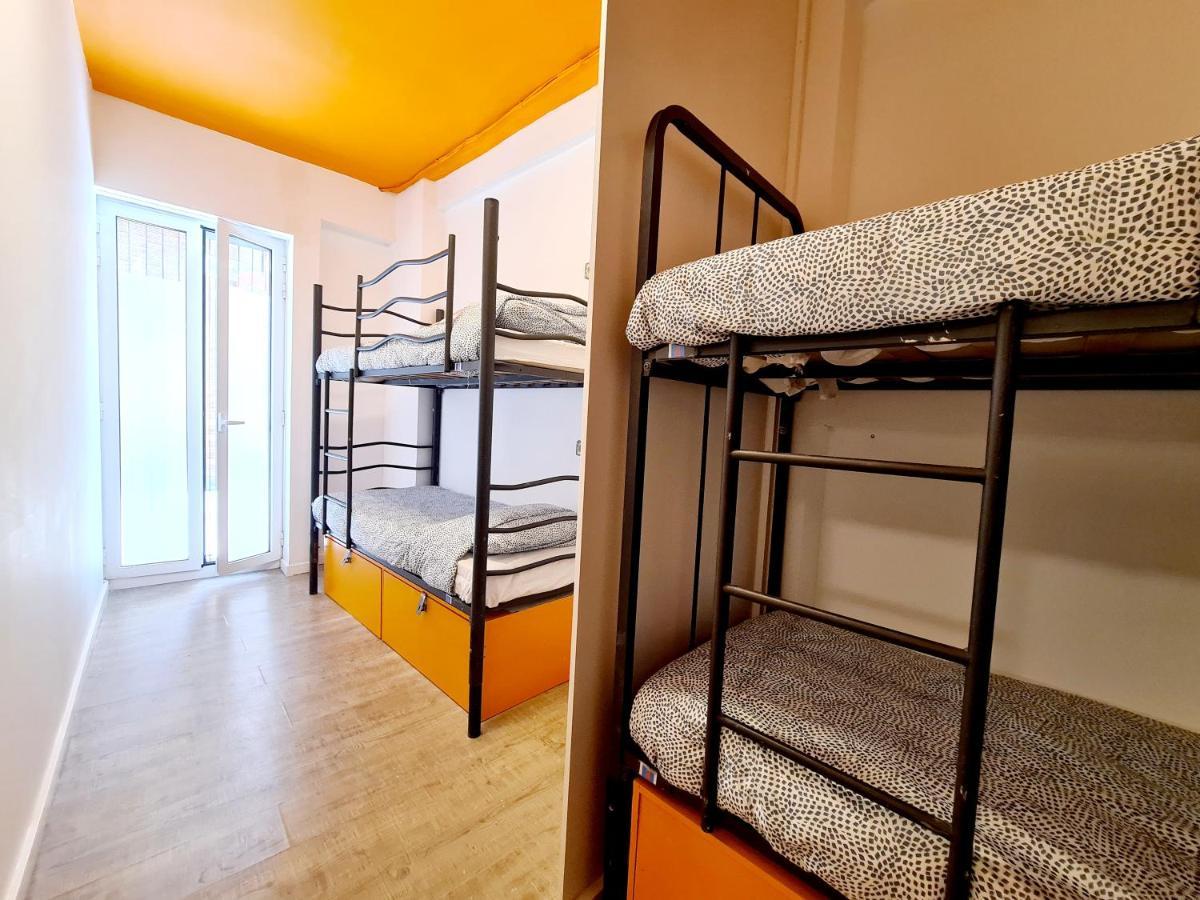 Arc House Gracia Hostel Barcelona Buitenkant foto